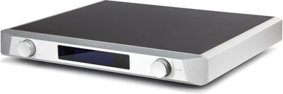 Przetwornik audio DAC Nuprime Evolution DAC2 srebrny, widok perspektywiczny, prostokątna obudowa, srebrny front, centralny ekran, 2 okrągłe przyciski