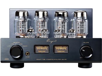 Cayin Jazz 80 KT88 siyah tüp entegre stereo amplifikatör, fırçalanmış metal kasa, ön görünüm, iki büyük siyah düğme, turuncu arka ışıklı iki retro VU metre ve sekiz adet görünür lamba