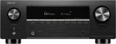 Amplituner kina domowego Denon AVR-X2900HDAB czarny, widok z przodu, duży centralny wyświetlacz i dwa szerokie srebrne pokrętła