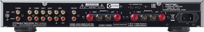 Rotel A-10 sølvfarvet stereo hi-fi-forstærker, bagside, analog og digital lydtilslutning, afbryder, strømstik