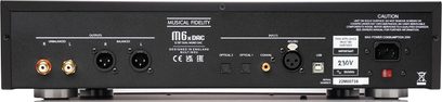 Convertitore audio DAC Musical Fidelity M6x DAC argento con connettori RCA, XLR, ottici, coassiale, USB e presa di corrente