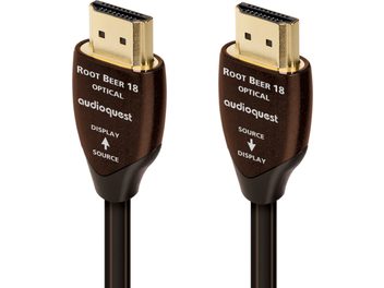 Zwei goldene HDMI-Anschlüsse an dunkelbraunen Kabeln, von vorne gesehen, mit der Aufschrift "ROOT BEER 18 OPTICAL audioquest"