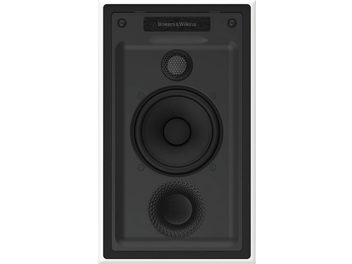 Zapuštěný reproduktor Bowers & Wilkins CWM7.5 S2 černý, pohled zepředu, černá mřížka s logem, viditelný výškový a basový reproduktor