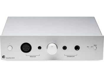 Predojačevalnik za slušalke Pro-Ject Head Box S3 B srebrn, pogled od spredaj s sredinskim gumbom ter simetričnim in asimetričnim izhodom za slušalke