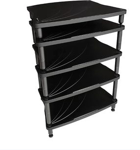 Nábytek Hi-Fi Bassocontinuo Lyra 2.1 černý, 5 obdélníkových polic poskládaných na sobě na nožkách, pohled zepředu v perspektivě
