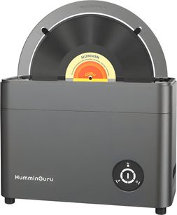 Macchina lava dischi HumminGuru HG01 grigio antracite, vista frontale, con vinile parzialmente inserito