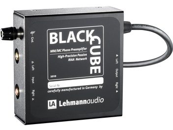 Preamplificatore phono Lehmann Audio Black Cube nero, vista frontale, connettori sul retro, case metallico nero opaco
