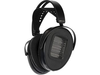 Hi-fi sluchátka Hifiman Arya černá se závěsným hlavovým mostem a velkými otevřenými oválnými náušníky, pohled ze tří čtvrtin