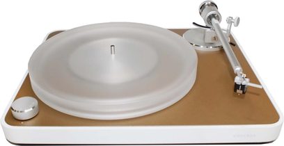 Hi-fi pladespiller ClearAudio Pack Concept Edition Gold, set ovenfra, gennemsigtig pladetallerken, sølvfarvet tonearm