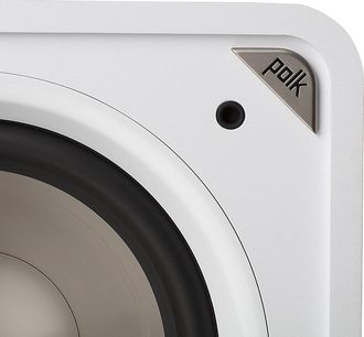 Witte Polk Audio HTS 10 subwoofer, close-up van de rechtervoorhoek, voorkant met zwarte luidspreker
