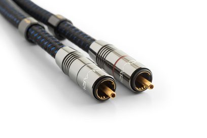Analog RCA-lydkabel Clarus kabler Aqua RCA 2m med sølvfarvede metalstik og guldbelagte ender, sort og blå kappe