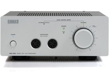 STAX SRM-700S hodetelefonforsterker, frontvisning, sølvfarget frontpanel med svarte knapper, volumkontroll og hodetelefonutganger