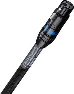 Real Cable Cheverny II EBU 1m digitalt lydkabel, sort og blå XLR-stik, sort flettet kabelkappe, set ovenfra på hvid baggrund