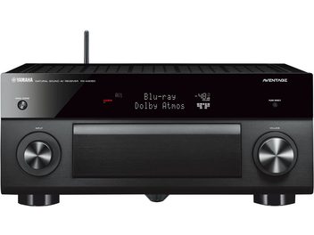 Yamaha RX-A3060 sort hjemmebiografsforstærker, set forfra, blå skærm, sølvfarvede knapper og drejeknapper, 2 sorte drejeknapper