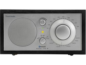 Επιτραπέζιο ραδιόφωνο Tivoli Model One BT μαύρο και ασημί με πρόσοψη αλουμινίου, μεγάλο κουμπί συντονισμού και στρογγυλό ηχείο