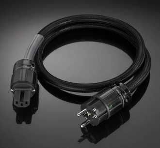 Real Cable Chambord 1,5 m sort strømforsyningskabel, Schuko og IEC-stik, flettet kappe, forfra