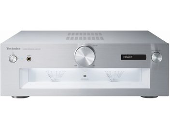 Wzmacniacz stereo hi-fi Technics SU-G700M2E-S w kolorze srebrnym, widok z przodu, panel przedni z przyciskami, pokrętłami, wyświetlaczem, gniazdami słuchawkowymi i pomocniczymi