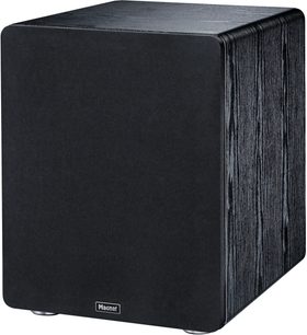 Subwoofer Alpha RS 12 černý, pohled z úhlu, černý obdélníkový přední panel, texturované boky s dřevěným vzorem, zaoblené rohy