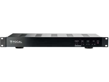 Підсилювач потужності Focal 100 IWSUB8 чорний, вигляд спереду, 4 кнопки, 4 світлові індикатори, 6 роз’ємів