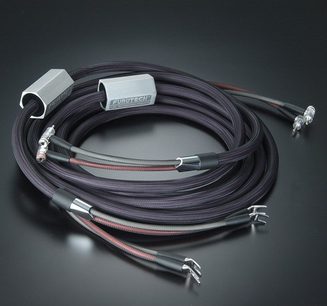Reproduktorové kabely Furutech Speaker Reference III-04-N1 2 m, černé a červené, banánkové konektory, navinuté na černém pozadí