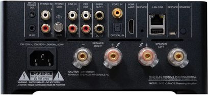 NAD M10 V3, hátsó nézet, RCA, HDMI, USB, LAN csatlakozók, hangszóró csatlakok, tápegység csatlakozó, fekete ház