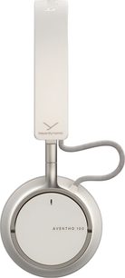 Căști hifi wireless Beyerdynamic AVENTHO 100 crem, finisaj bej metalizat, vedere laterală dreapta, bandă plată din metal deschis la culoare și cupă circulară din aluminiu mat, conectată printr-un cablu împletit gri