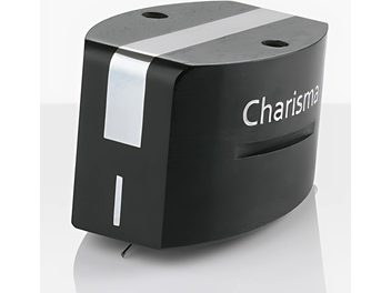 Clearaudio Charisma v2 platespiller, matt svart kabinett, asymmetrisk sølvfarget utskjæring, frontvisning