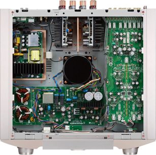 Ampli hi-fi stéréo Marantz PM-12SE argent doré, vue intérieure composants électroniques circuits imprimés verts ventilateur