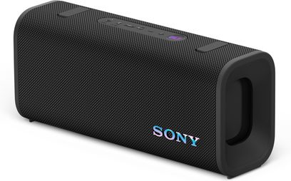 Cassa Bluetooth portatile Sony ULT Field 3 nera in tessuto a rete con corpo rettangolare dagli angoli arrotondati e logo SONY iridescente sulla parte frontale, vista da tre quarti anteriore destra