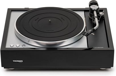 Giradischi hi-fi Thorens TD 1600 con TP160 nero, vista frontale, piatto circolare argentato, braccio di lettura a destra
