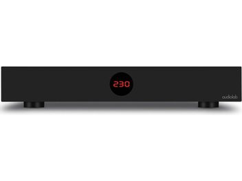 Audiolab DC-BLOCK 6 sortkonditioneringsenhed med rødt digitalt display "230" i midten og "audiolab"-logo nederst til højre