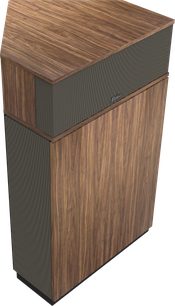 Sloupcový reproduktor Klipsch Khorn AK7 v americkém ořechu s černou látkovou mřížkou, pohled ze šikmého úhlu