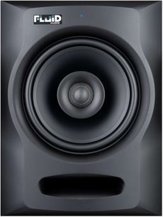 Fluid Audio FX80 monitorhøyttaler, nærbilde forfra, med en rund midtdiskant i et mørkt gråfarget kabinett