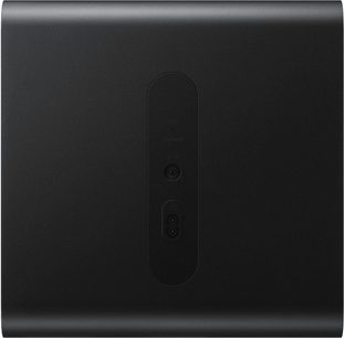 Vista posteriore di un subwoofer in plastica nero opaco, pannello incassato Link/Standby/ID SET, pulsante e presa a 8 pin