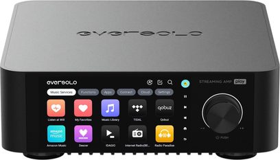 Integrovaný stereofonní hi-fi zesilovač EverSolo Play, tmavě šedý hliníkový kryt s černou skleněnou přední částí, která obsahuje centrální barevný dotykový displej a velký stříbrný otočný knoflík vpravo, pohled z mírně zvýšeného úhlu zepředu