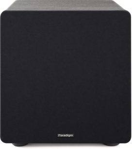 Paradigm Essentials Sub 10 subwoofer, frontvisning, svart kubisk kabinett med akustisk stoff og en rektangulær logo nederst