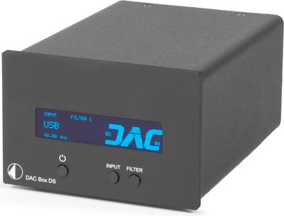 Pro-Ject DAC Box DS sort audio-konverter, mat rektangulær kabinet, blåt display, 2 knapper