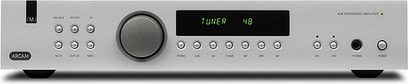 Arcam FMJ-A28 sort hi-fi stereforstærker, frontvisning, facade med knapper, drejeknap, display, hovedtelefonstik og USB-port