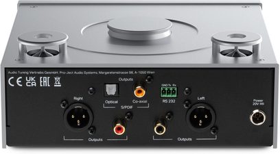 Hi-fi CD-afspiller Pro-Ject CD Box RS2 Tube sort, bagfra med lydudgange og sølvfarvet topplade