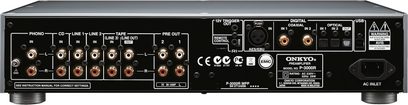 Onkyo P-3000R sidabrinės spalvos stereo priešstiprintuvas, galinė pusė, analoginiai ir skaitmeniniai garso jungtys, lizdai ir jungikliai