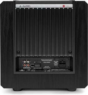 JL Audio E-Sub e110 subwoofer i sort asketræ, set forfra, sort gitter, 10" højttaler lodret, sølvfarvet kontrolpanel