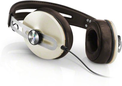 Sennheiser MOMENTUM M2 AEI ümbrisekõrvaklapid, elevandiluuvärvi, pruun sangaga, elevandiluuvärvi polstrid ja kere, külgvaade