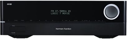 Harman Kardon AVR 171 sort hjemmebiografsforstærker, set forfra, FM-display 87.50MHz 01 LOGIC 7 MOVIE