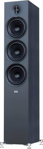 Elac Debut 3.0 DF63 højttaler i sort træ, med tre woofere og tweeter, metalfødder, set fra tre kvart forfra
