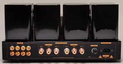 Amplificator hi-fi cu tuburi Puresound A30-R negru, vedere frontală, 8 tuburi, 12 butoane aurii, 4 mufe jack, întrerupător