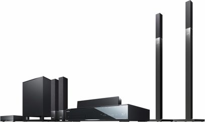 Sort Sony BDV-IZ1000W hjemmebiografsystem bestående af to højttalere, en subwoofer og en soundbar