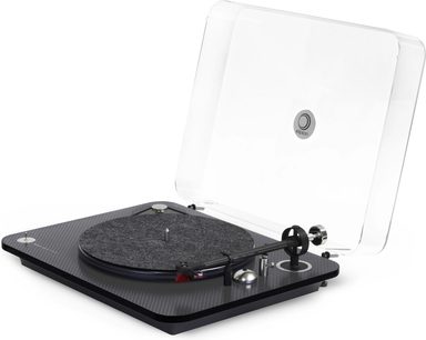 Elipson Omega 100 Carbon black pladespiller set fra 3/4 bagfra, sort chassis, tonearm, gennemsigtigt støvlåg
