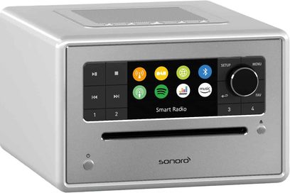 Sonoro Smart Radio Silber mit Display für Symbole, digitale Tasten und Drehregler auf der Vorderseite