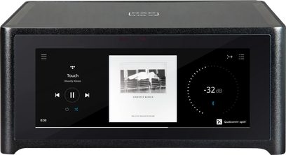 Must NAD M10 V2 stereo-hifi-võimendi, esivaatest, ekraanil kuvatakse albumi "Ghostly Kisses - The City Holds My Heart" kaanepilt