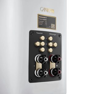 Altavoz de columna Canton Reference 5 blanco mate vista trasera, bornes bi-cableado en negro y oro con ajustes de tweeter y medios